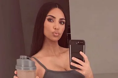 Is It Finally Time For Celebrities To Stop Promoting Flat Tummy Teas?