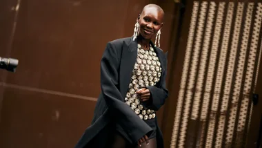 london fall 25 fashion week street style